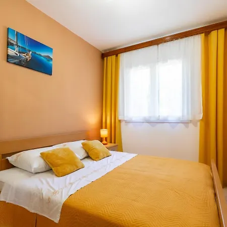 Family Friendly House With A Parking Space Prizba, Korcula - 15468 * 普瑞兹巴