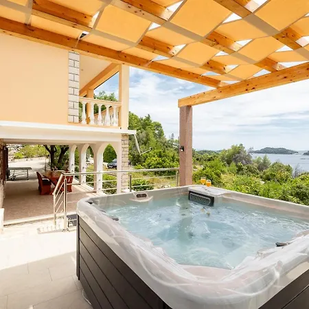 Family-friendly House With Hot Tub Prizba, Korcula - 15468 * Prižba