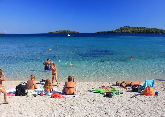 度假居 Family Friendly House With A Parking Space Prizba, Korcula - 15468