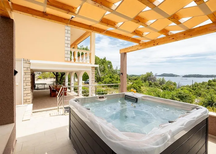 Family Friendly House With A Parking Space Prizba, Korcula - 15468 * 普瑞兹巴