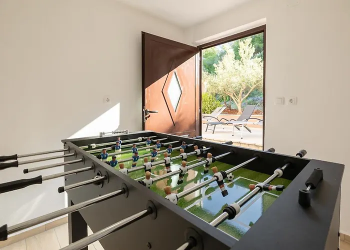 度假居 Family Friendly House With A Parking Space Prizba, Korcula - 15468