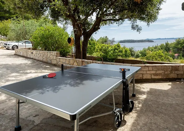 Family Friendly House With A Parking Space Prizba, Korcula - 15468 度假居 *